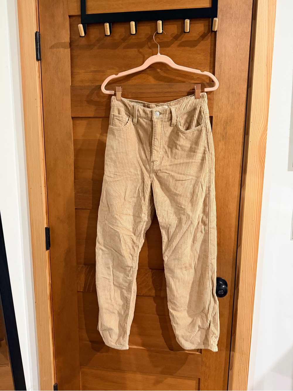 Levi's Women's Straight-Leg Corduroy Jeans — Tan